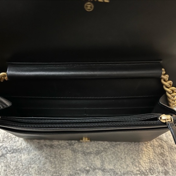 💕HP💕Chanel black lambskin WOC with gold hardware - Picture 4 of 4
